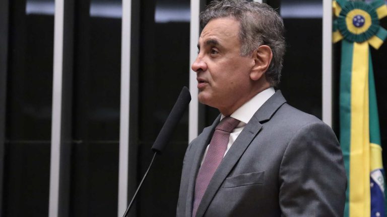 Aécio Neves