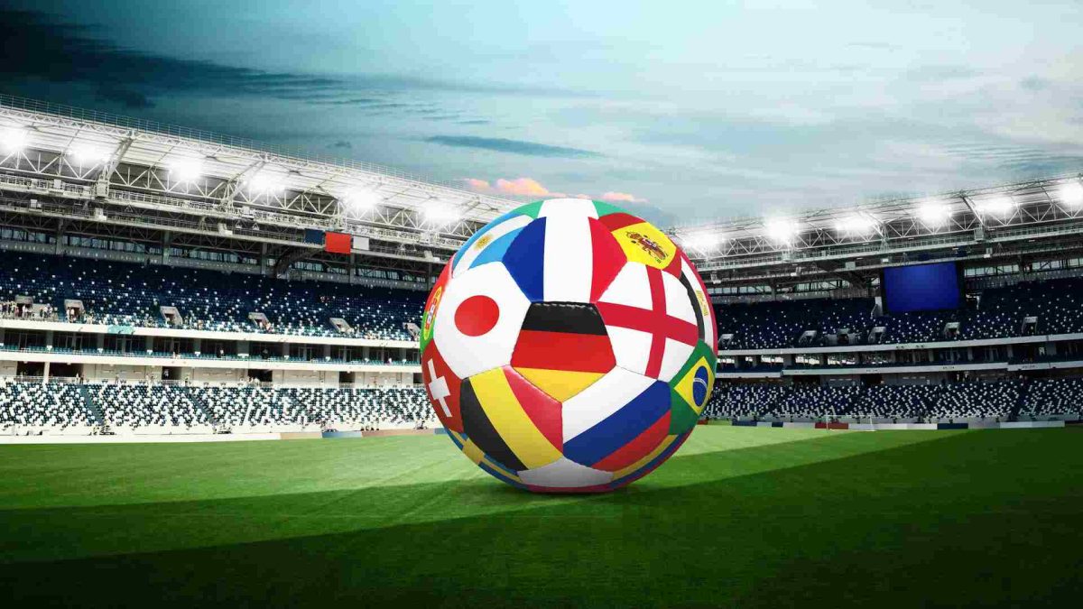 Bola de futebol Socios.com quer permitir participação de torcedores de todo o mundo na captação de US$ 4,2 bilhões para a FIFA