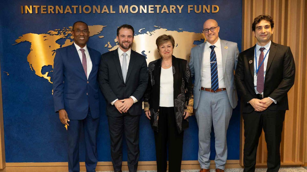 FMI elogia o Pix do Banco Central do Brasil em novo relatório que destaca regulação das criptomoedas no país