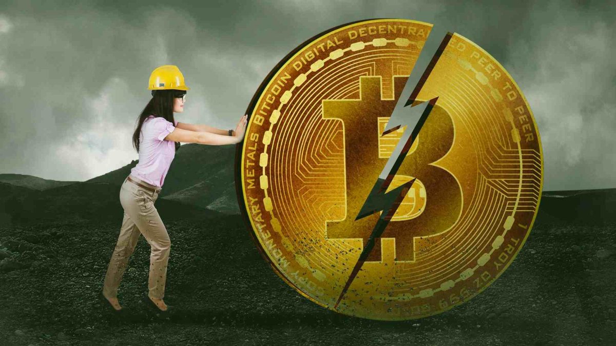 Mineradora empurrando bitcoin simbólico
