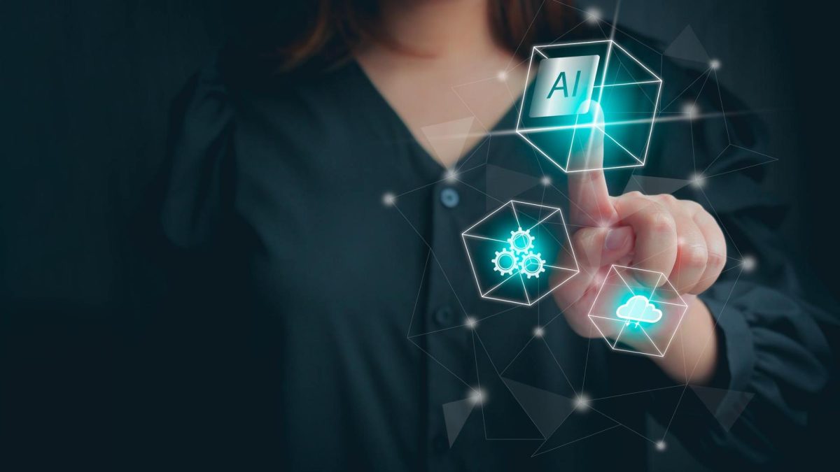 Mulher mexendo em bloco digital com símbolo da IA, bitcoin e blockchain
