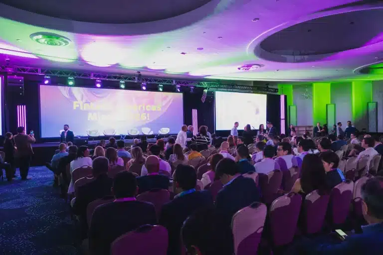 Fintech Americas 2026: inteligência artificial deixa o laboratório e assume o centro das finanças