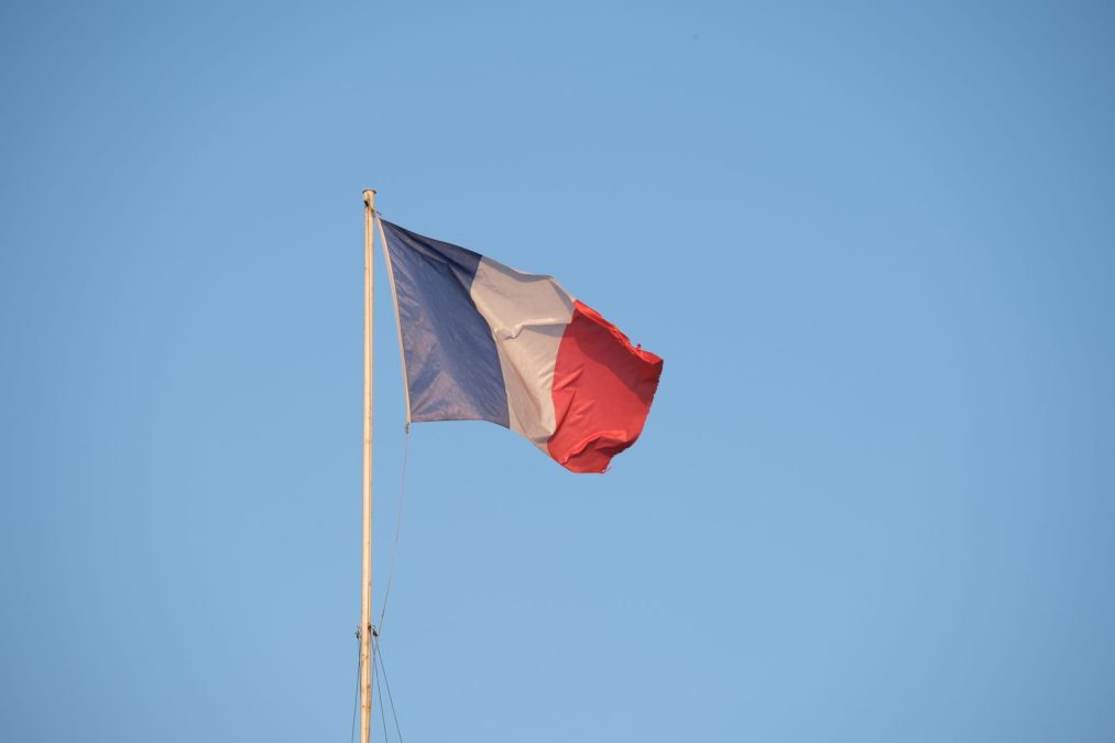 Na França, casal compra imóvel de investidor de criptomoedas e tem casa invadida três vezes em um mês