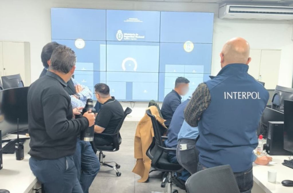 Interpol prende 58 suspeitos em operação contra golpes de criptomoedas