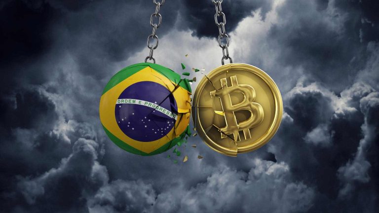 Bandeira do Brasil colidindo com bitcoin em destaque Menos de 10% das empresas de criptomoedas podem obter licença do BCB