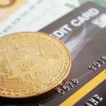 Bitcoin sobre cartão e dinheiro