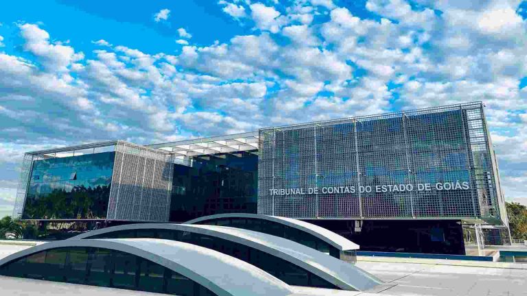 Tribunal de Contas do Estado de Goiás RENATA EFIGÊNIA COTA DE ARAÚJO TORRES