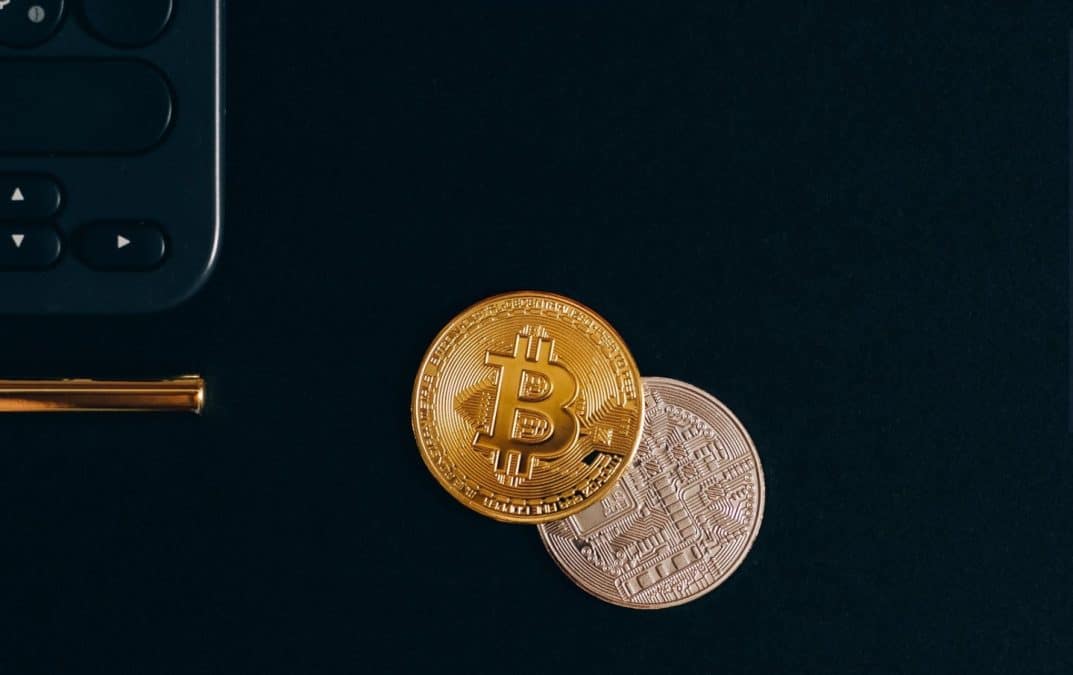 Bitcoin recua para os US$ 84.000, mesmo com ETFs acumulando entradas de US$ 2,6 bilhões nos últimos 5 dias