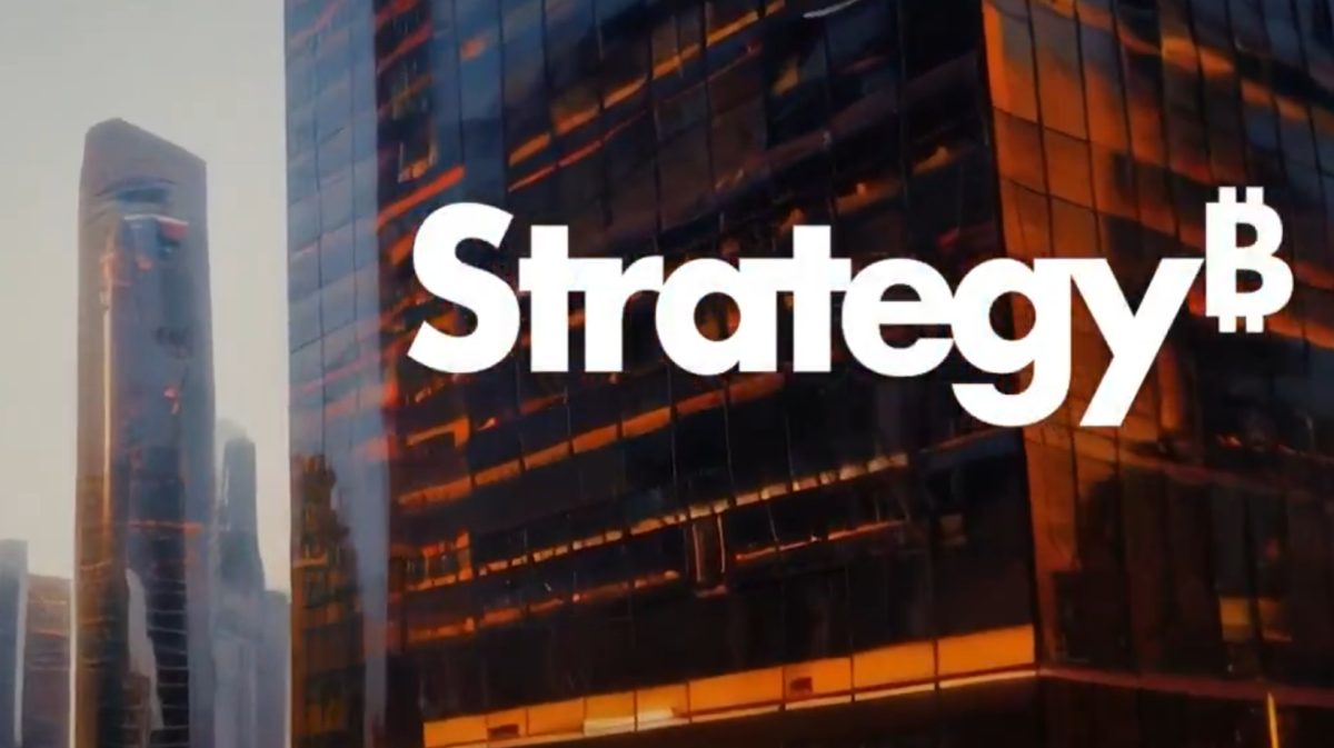 Strategy compra 950 mil bitcoins, pegando carona na alta da criptomoeda