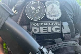 Agente de polícia da Bahia Operação Nêmesis mira quadrilha que contou com funcionária de banco para desviar R$ 3 milhões e comprar criptomoedas