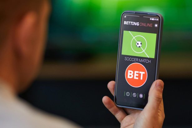 Aplicativo de bet no celular Justiça de SP autoriza Stake a operar até 25 de outubro após proibição das bets