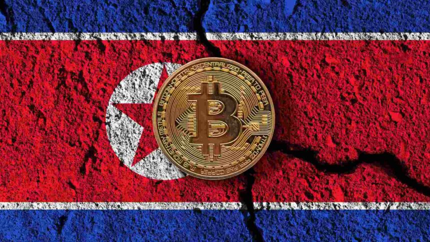 Bandeira da Coreia do Norte e bitcoin em destaque
