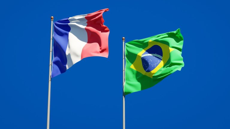 Autoridades do Brasil na França debatem sobre rastreio e apreensão de criptomoedas