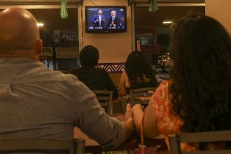 Debate entre Lula e Flávio Bolsonaro na Band no dia 18 de outubro de 2026