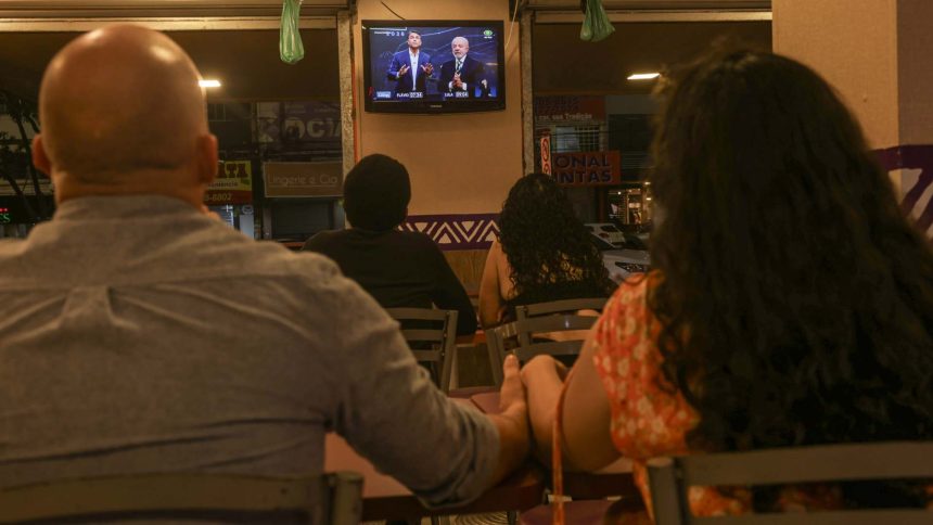 Debate entre Lula e Flávio Bolsonaro na Band no dia 18 de outubro de 2026