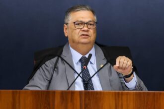 Flávio Dino no STF em 27 de outubro de 2026 criptomoedas