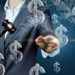 Martelo da justiça próximo de dólares digitais Brasileiro pede que Tether trave valores em carteira de criptomoedas e justiça aceita bloqueio de R$ 300 mil em USDT