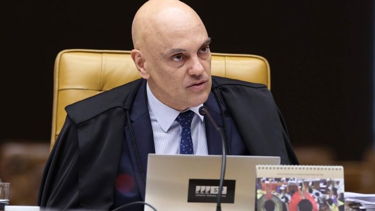 Ministro Alexandre de Moraes em plenário do STF STF nega recurso de ex-diretor da Braiscompany suspeito de ter carteira de criptomoedas escondida