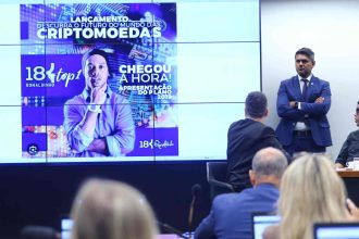 Ronaldinho Gaúcho chegou a depor em CPI das Pirâmides Financeiras em Brasília